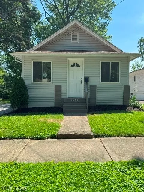 1079 Peerless Ave, Akron, OH 44320