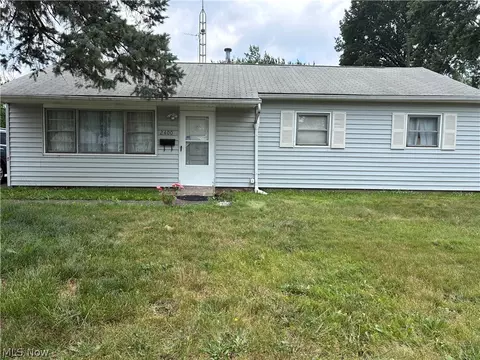 2400 Midway Ave NE, Canton, OH 44705