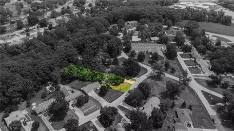 View/Area - 1094 N Pasadena Ave, Elyria, OH 44035 photo 2 of 3