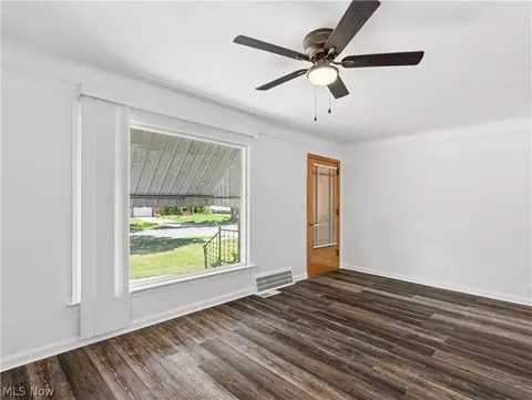 Living - 294 E 264th St, Euclid, OH 44132 photo 1 of 5