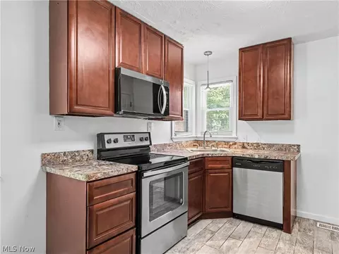 Kitchen - 294 E 264th St, Euclid, OH 44132 photo 1 of 3