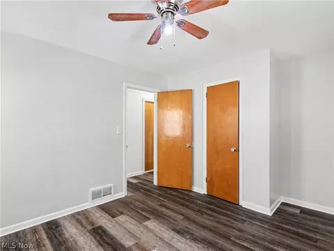 Bedroom - 294 E 264th St, Euclid, OH 44132 photo 2 of 6