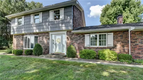966 College Dr SE, New Philadelphia, OH 44663