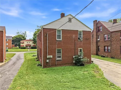 4230 Chester Dr, Boardman, OH 44512 photo 24