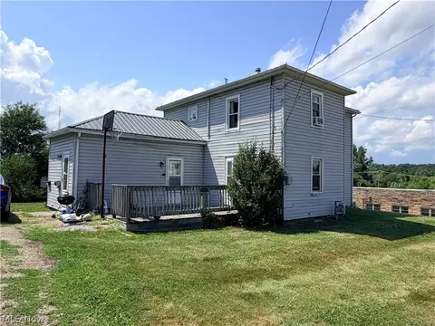 9071 Second St, Big Prairie, OH 44611