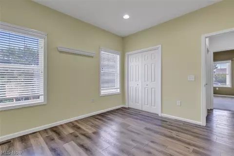 Bedroom - 38155 Highgate Bluff Ln, Willoughby, OH 44094 photo 5 of 6