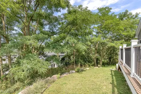 Exterior - 38155 Highgate Bluff Ln, Willoughby, OH 44094 photo 6 of 6