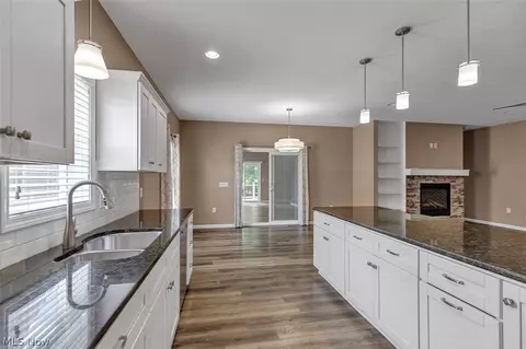 Kitchen - 38155 Highgate Bluff Ln, Willoughby, OH 44094 photo 2 of 3