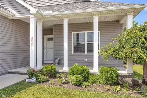 Exterior - 38155 Highgate Bluff Ln, Willoughby, OH 44094 photo 2 of 6