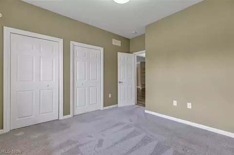 Bedroom - 38155 Highgate Bluff Ln, Willoughby, OH 44094 photo 4 of 6