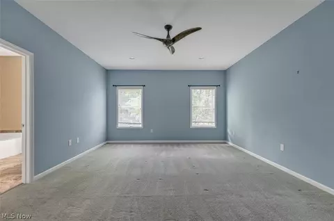 Bedroom - 38155 Highgate Bluff Ln, Willoughby, OH 44094 photo 1 of 6