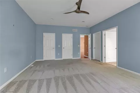 Bedroom - 38155 Highgate Bluff Ln, Willoughby, OH 44094 photo 2 of 6