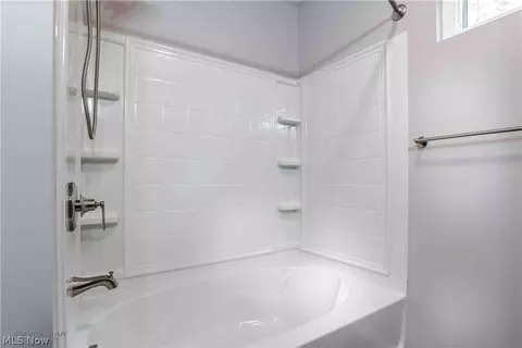 1127 Maple Ave, Madison, OH 44057 photo 28