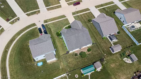 View/Area - 349 Springbrook Cir, Elyria, OH 44035 photo 2 of 3