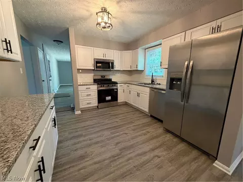 7619 Red Fox Dr, Boardman, OH 44512 photo 9