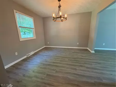 7619 Red Fox Dr, Boardman, OH 44512 photo 8