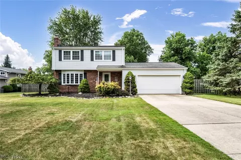 3659 Mercury Dr, North Royalton, OH 44133