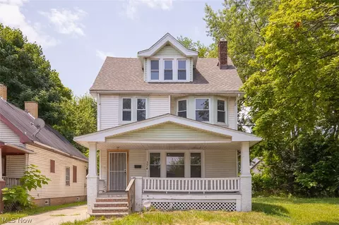 374 E 124th St, Cleveland, OH 44108