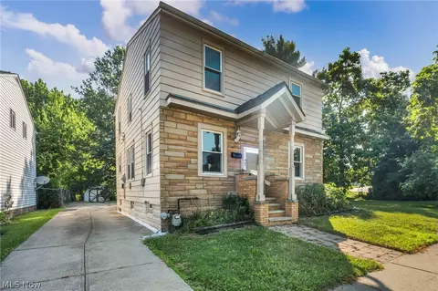 Exterior - 1925 Robindale St, Wickliffe, OH 44092 photo 3 of 7