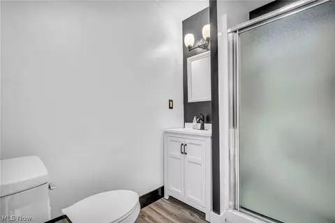 Bath - 1925 Robindale St, Wickliffe, OH 44092 photo 1 of 3