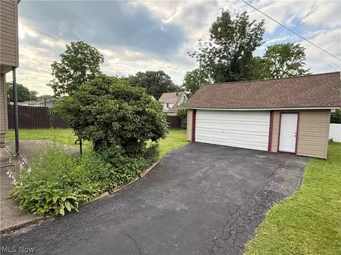 Other - 34 Maple Dr, Boardman, OH 44512 photo 3 of 9