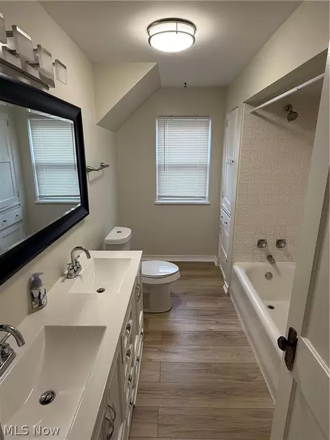 Bath - 34 Maple Dr, Boardman, OH 44512 photo 1 of 2