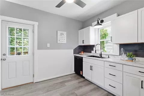 709 Columbus Ave NW, Canton, OH 44708 photo 9