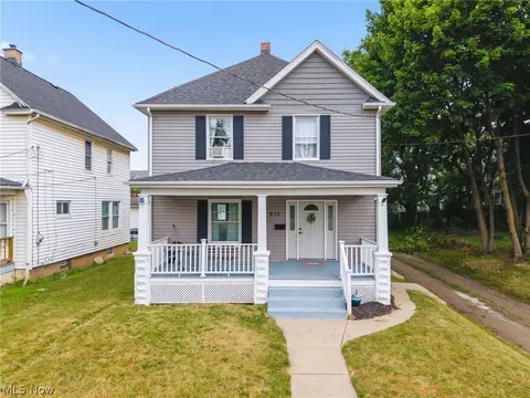 915 Auburn Pl NW, Canton, OH 44703