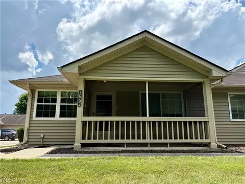 3662 Colony Hill Dr, Zanesville, OH 43701
