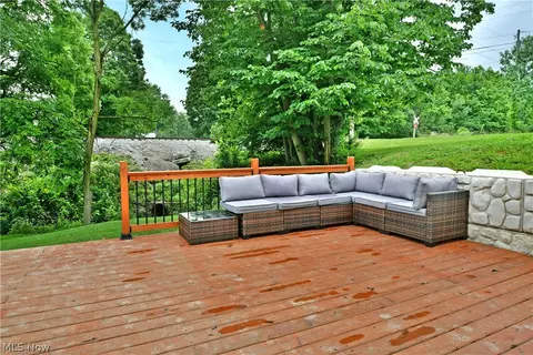 338 Calla Rd E, Poland, OH 44514 photo 2