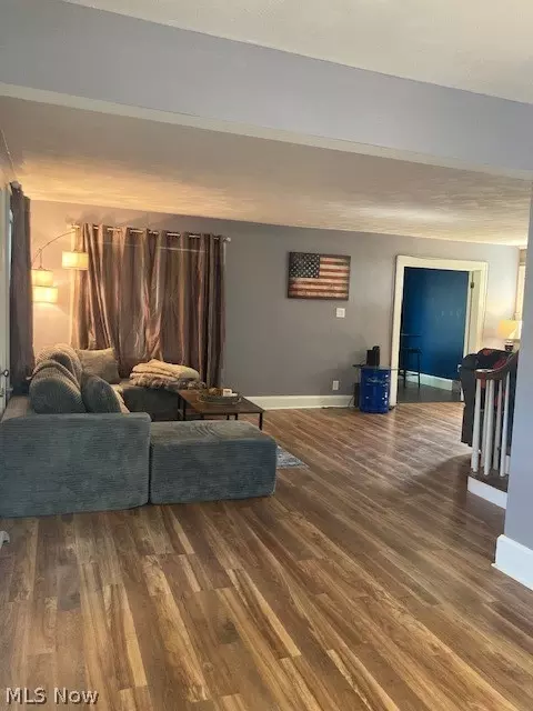 Entry Way - 858 Allison Ave, Lorain, OH 44052 photo 2 of 5
