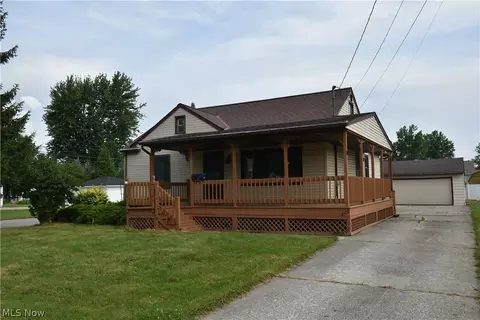 209 Sipple Ave, Amherst, OH 44001
