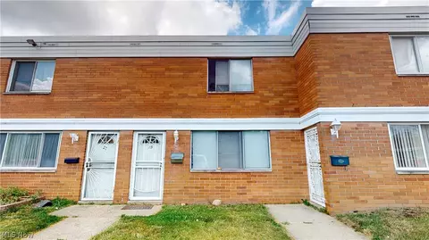 4480 Granada Blvd #23, Warrensville Heights, OH 44128