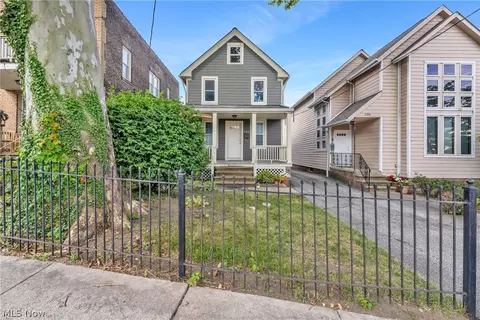 2186 Cornell Rd, Cleveland, OH 44106