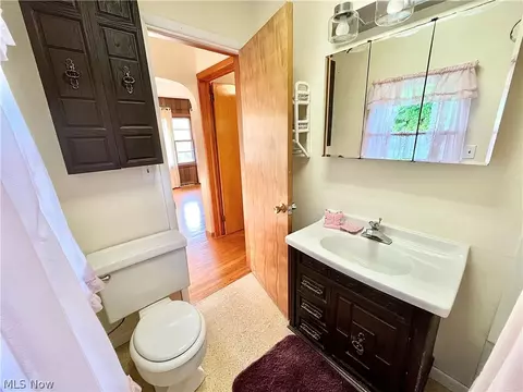 8238 Center Rd, Ashtabula, OH 44004 photo 9