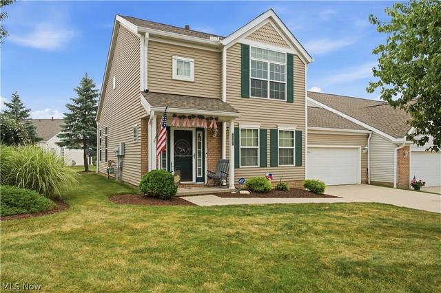8585 Mandell Dr, Macedonia, OH 44056