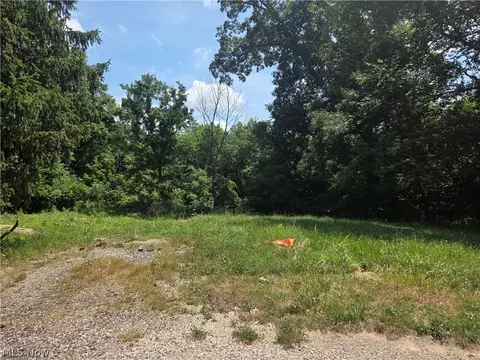 601 Orme Ave, Cambridge, OH 43725 photo 2