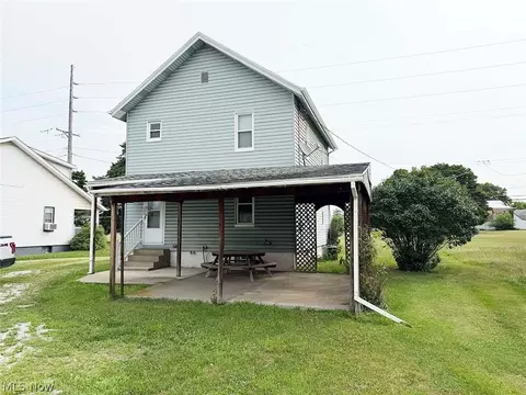 Exterior - 203 Bridge St, Minerva, OH 44657 photo 3 of 4