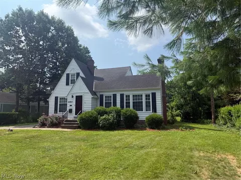 24883 Electric Dr, Bay Village, OH 44140