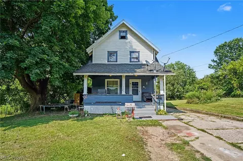1536 Clay St, Youngstown, OH 44506