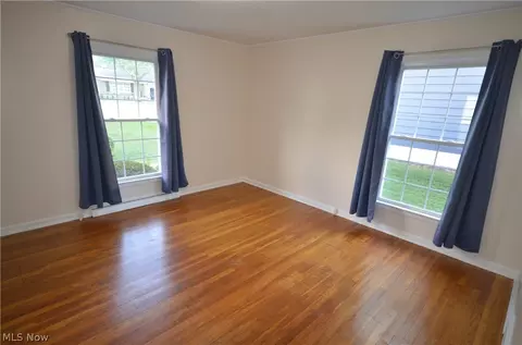 Bedroom - 2527 Carson Rd, Fairlawn, OH 44333 photo 1 of 9