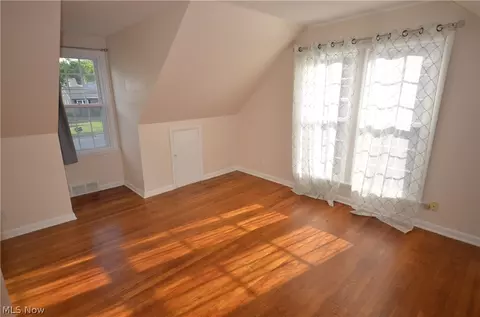Bedroom - 2527 Carson Rd, Fairlawn, OH 44333 photo 8 of 9