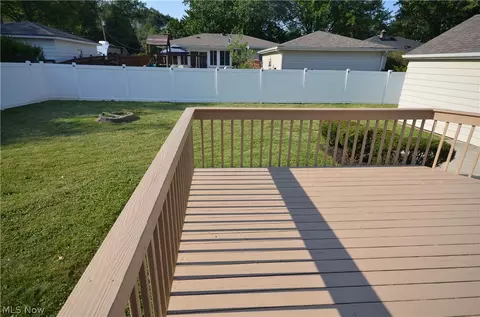 Exterior - 2527 Carson Rd, Fairlawn, OH 44333 photo 7 of 7