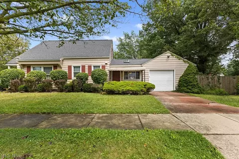 2407 27th St, Cuyahoga Falls, OH 44223