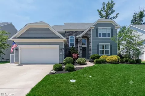 2436 Roxboro St, Avon, OH 44011