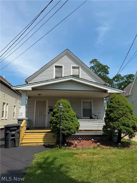 3633 E 47th St, Cleveland, OH 44105