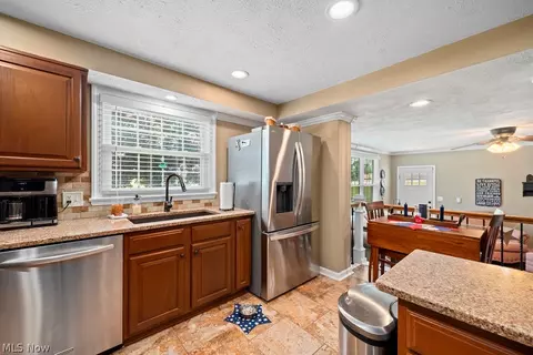 Kitchen - 16246 State Route 301, Lagrange, OH 44050 photo 4 of 4