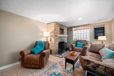 Living - 16246 State Route 301, Lagrange, OH 44050 photo 3 of 3