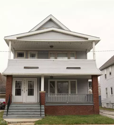 2169 Olive Ave #1, Lakewood, OH 44107