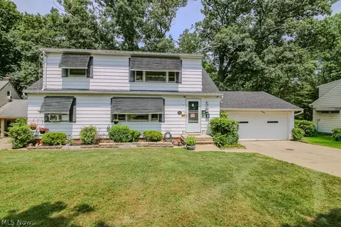 243 W Glendale St, Bedford, OH 44146